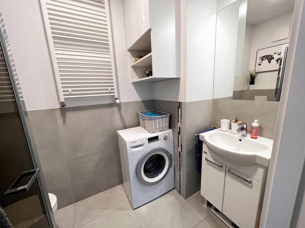 Nowoczesny Apartament - Blisko Centrum Warschau Buitenkant foto